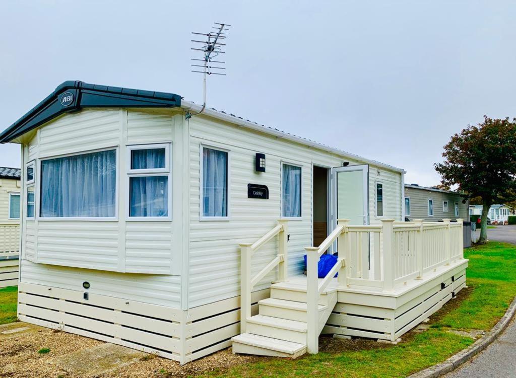 Shorefield Country Park, Where The New Forest Meets The Sea, Passes For All Entertainment Included ميلفورد أون سي المظهر الخارجي الصورة