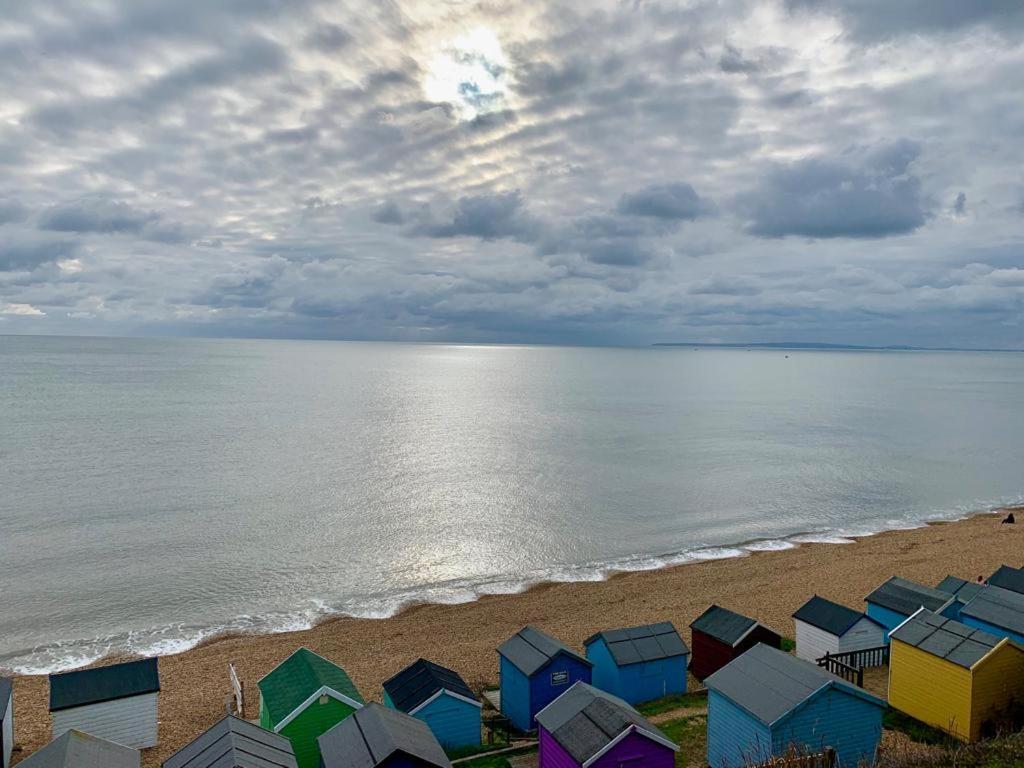 Shorefield Country Park, Where The New Forest Meets The Sea, Passes For All Entertainment Included ميلفورد أون سي المظهر الخارجي الصورة